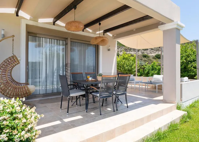 Aelia Luxury Apartment-with Swimming Pool * Afantou